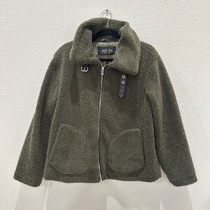 Mark Alan faux olive green Sherpa jacket with leather buckle detail size large